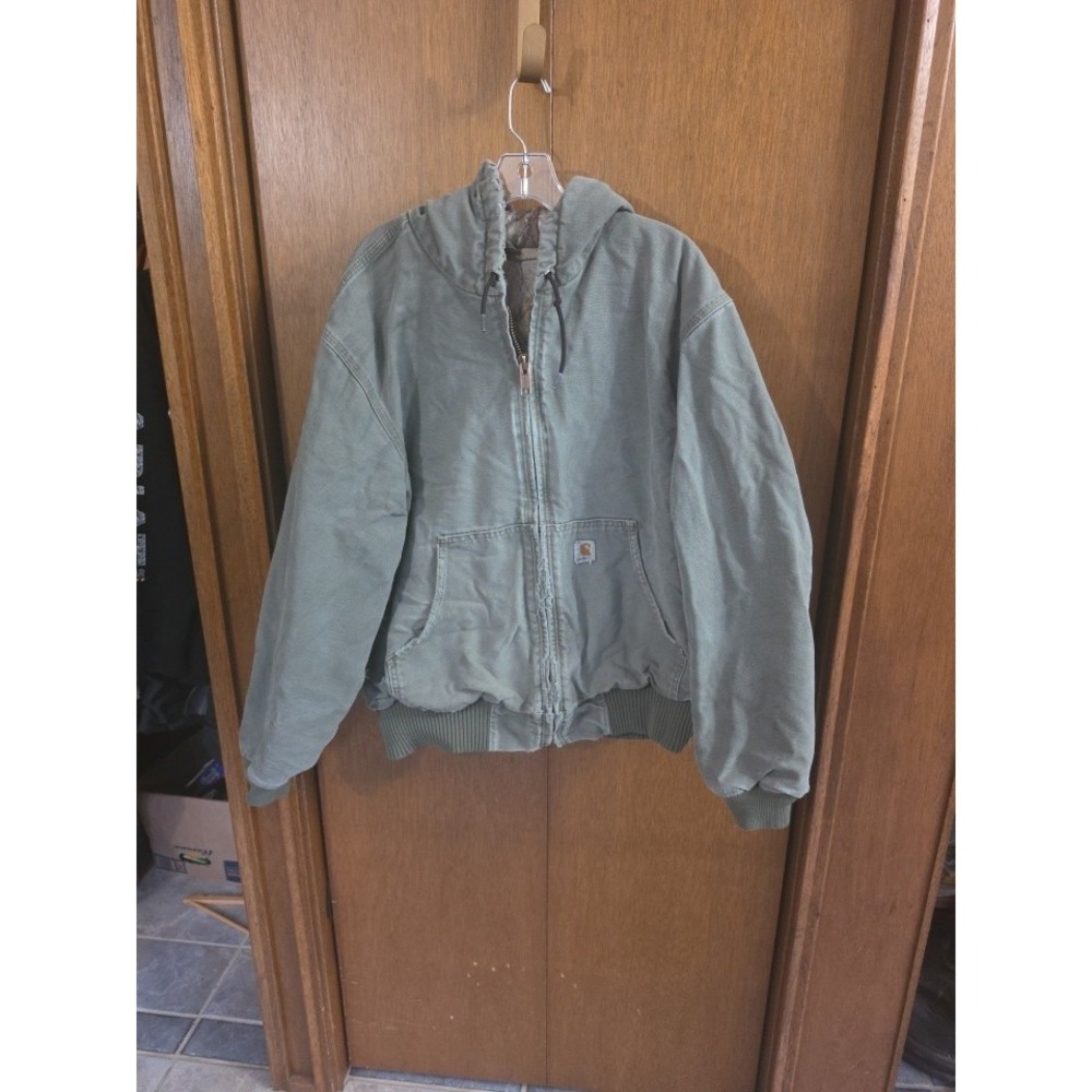 TRASHED Carhartt Active Jacket Moss Green Rag Real Tree Size Large